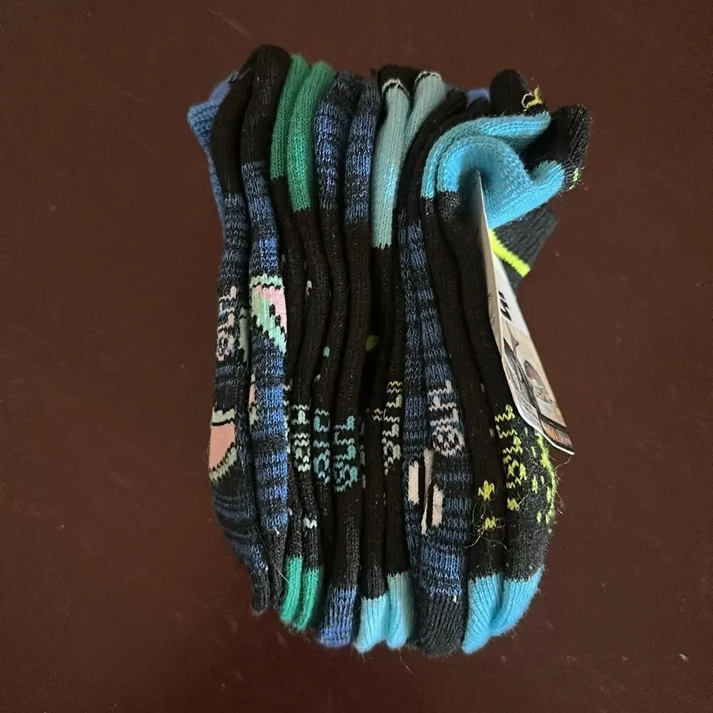 Star Wars Kids Socks Size 4.5–8.5 Boys Crew Socks Mandalorian Yoda Darth Vader